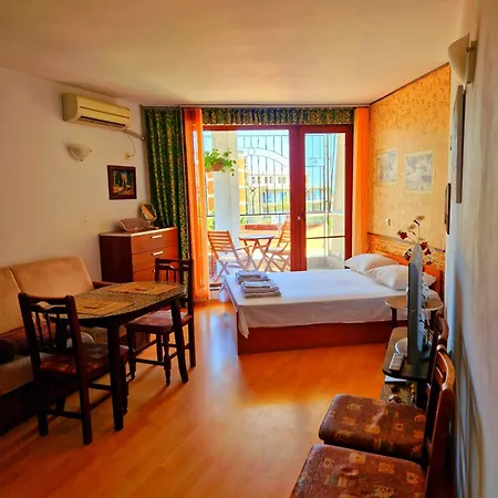 Flat Saint Vlas